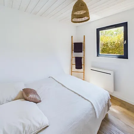 Maison Neuve En Bois Proche Plage, Gare, Commerces Holiday home *