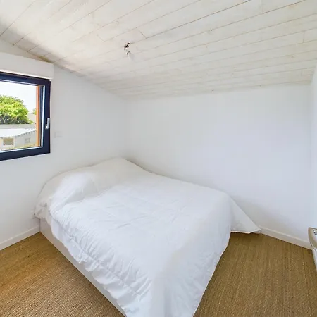 Maison Neuve En Bois Proche Plage, Gare, Commerces Holiday home Gujan-Mestras