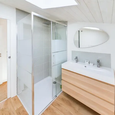 Maison Neuve En Bois Proche Plage, Gare, Commerces Holiday home